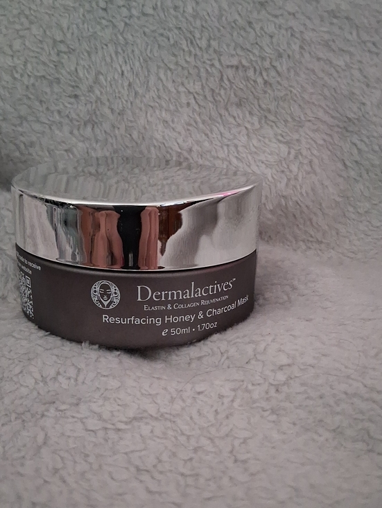 Dermalactives Other - Dermalactives Resurfacing Honey & Charcoal Mask - Gray